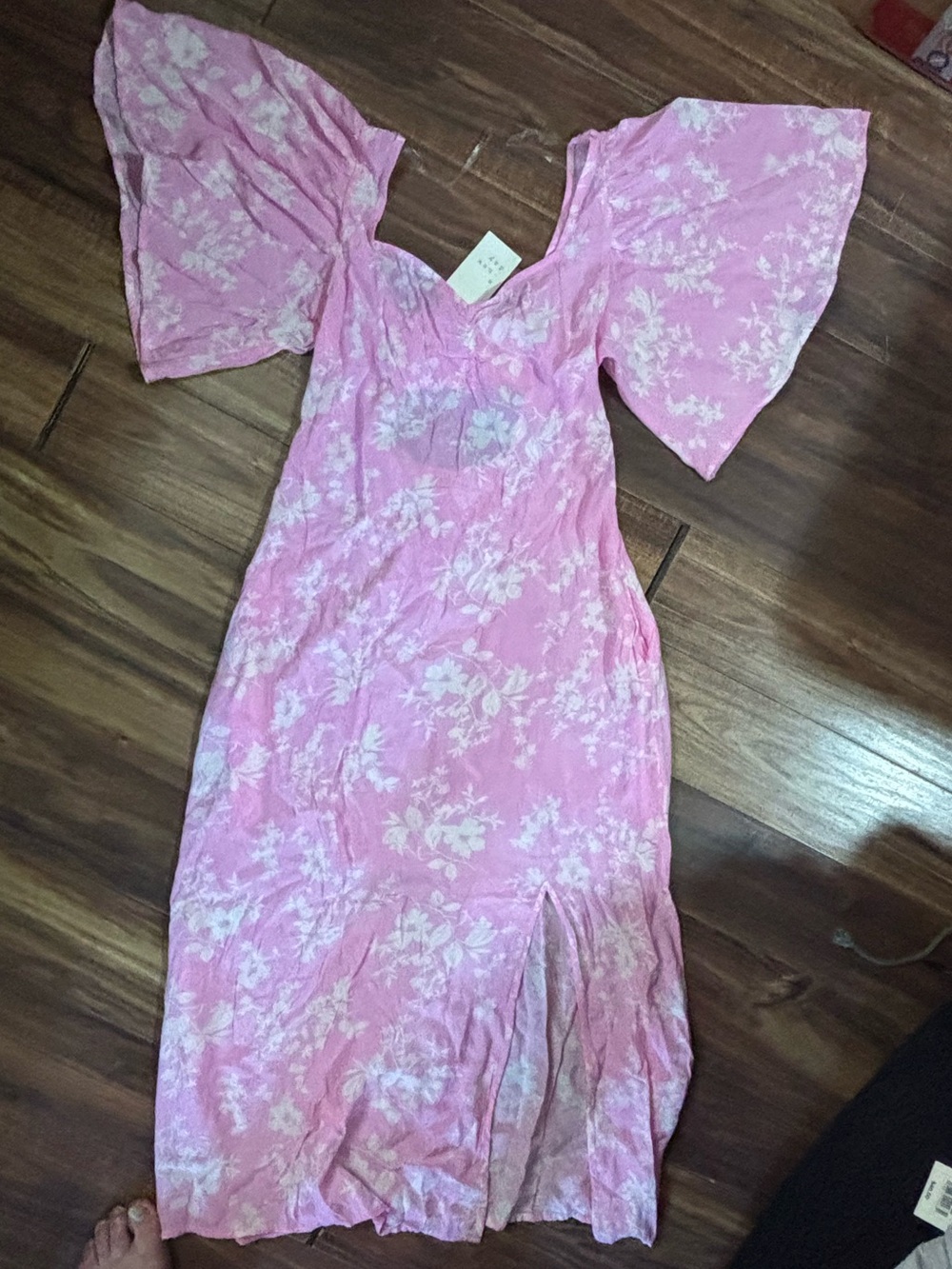 A new day baby pink white floral maxi slit bell sleeves dress medium BNWT resort